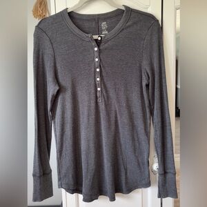 Aerie Gray Long Sleeve Blouse